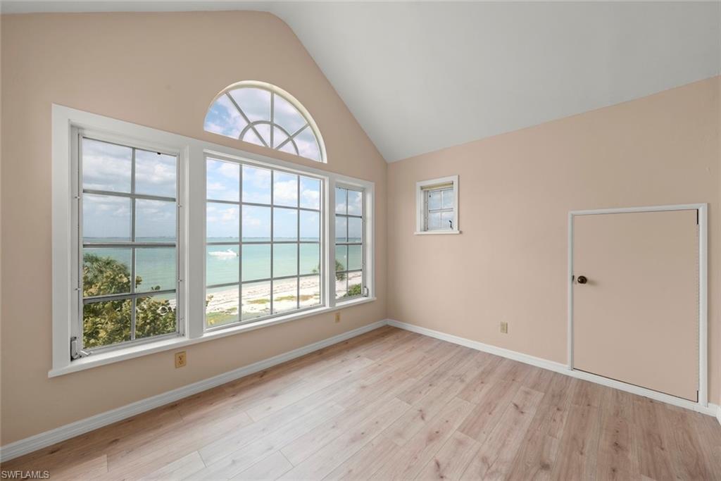 FERRY LANDING - Residential