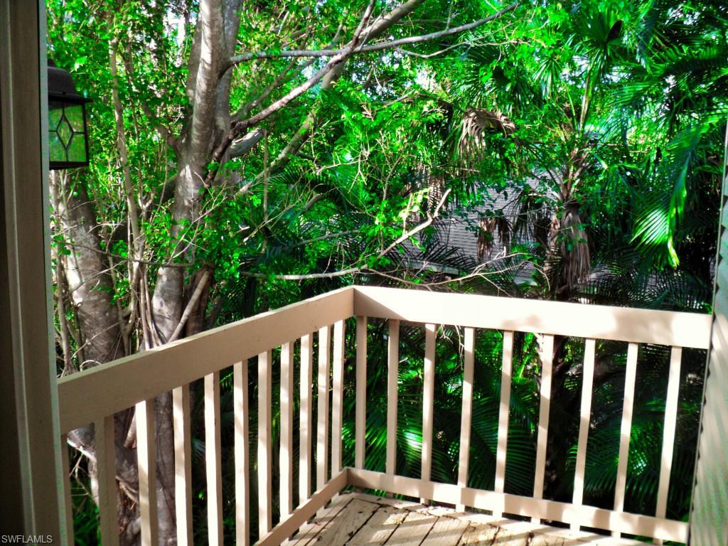 LAUREL OAKS - Residential