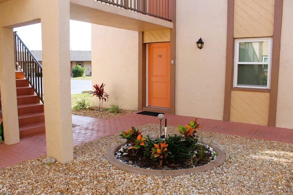 DAVIS WOODS CONDOMINIUM - Residential Lease