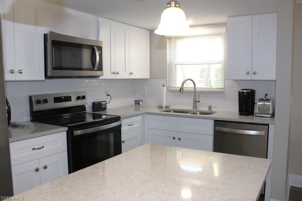 DAVIS WOODS CONDOMINIUM - Residential Lease