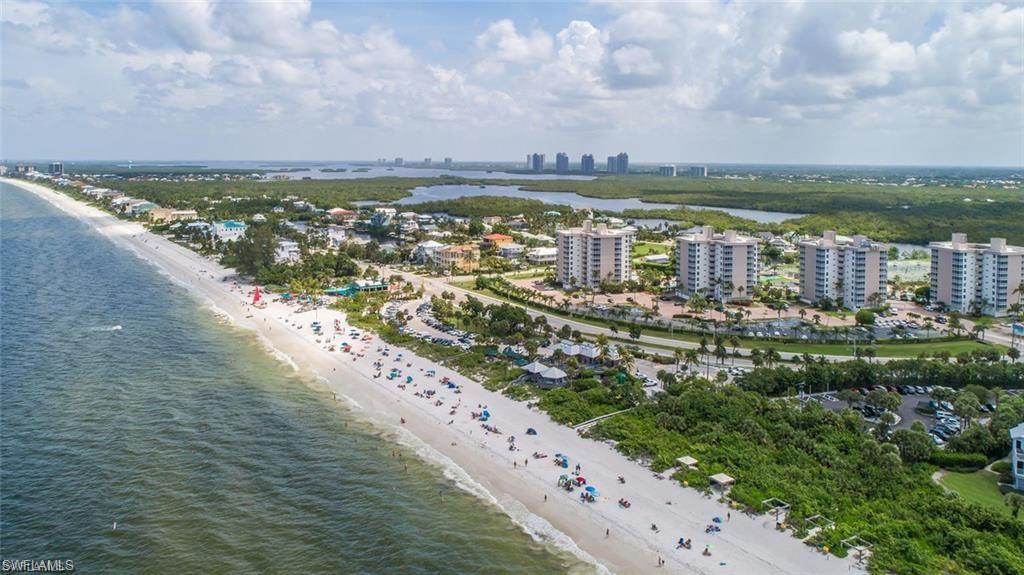 BEACH AND TENNIS CLUB - Residential