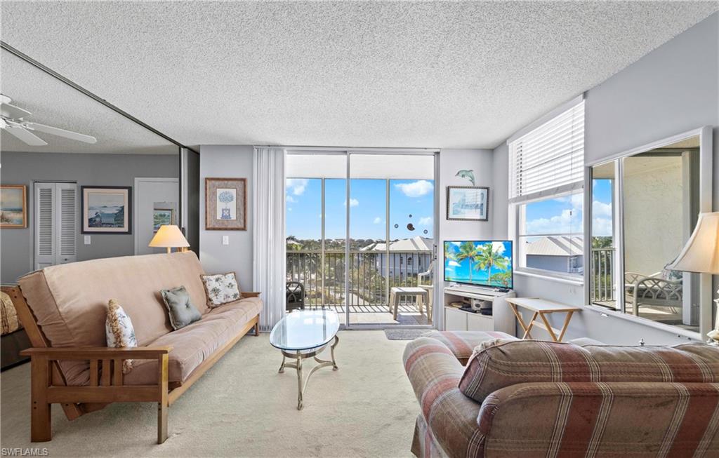 BEACH AND TENNIS CLUB - Residential