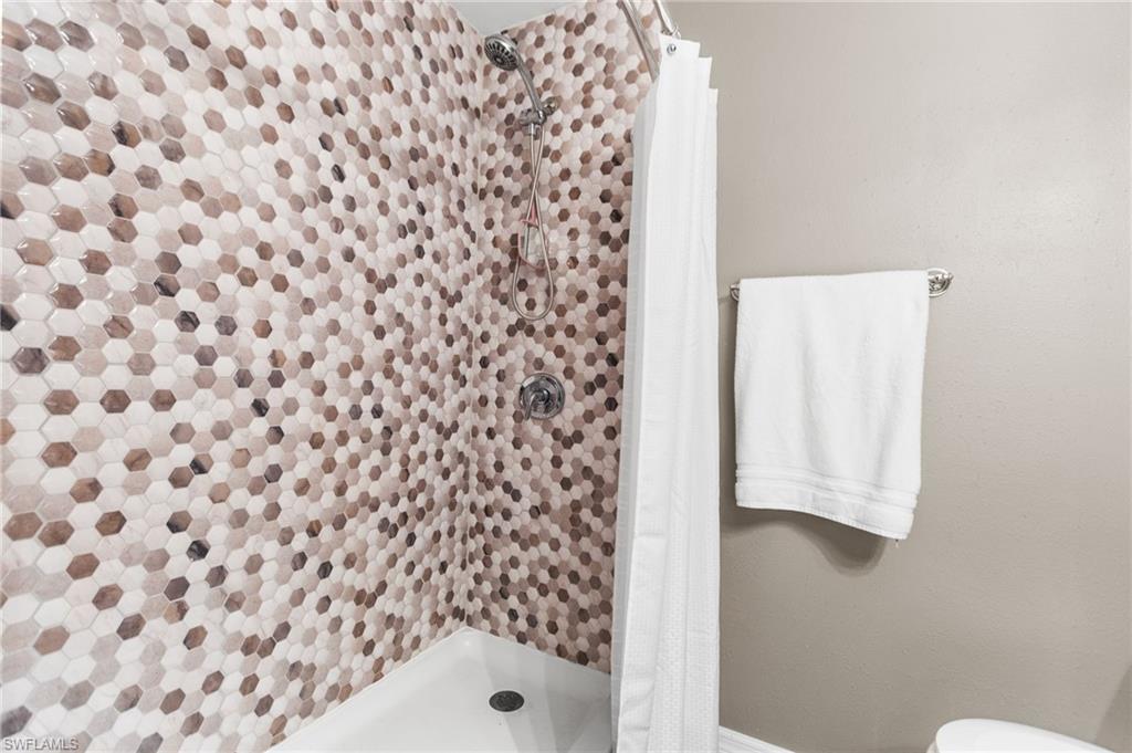 MEADOWLARK COVE - Residential