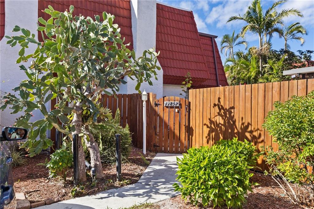 MEADOWLARK COVE - Residential