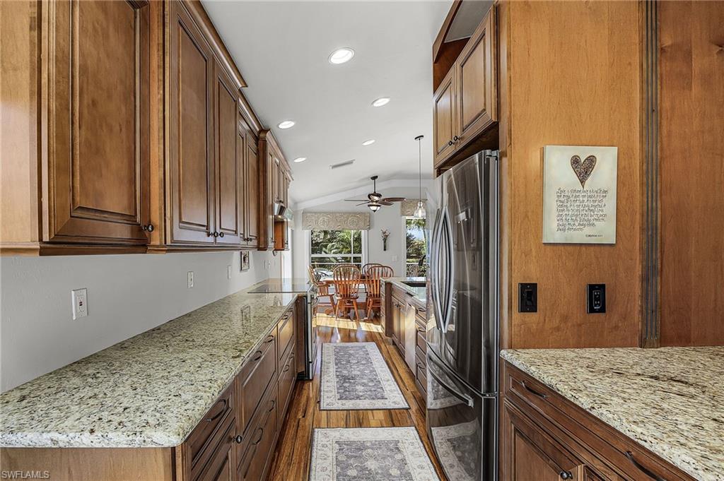 SANDOVAL - Residential