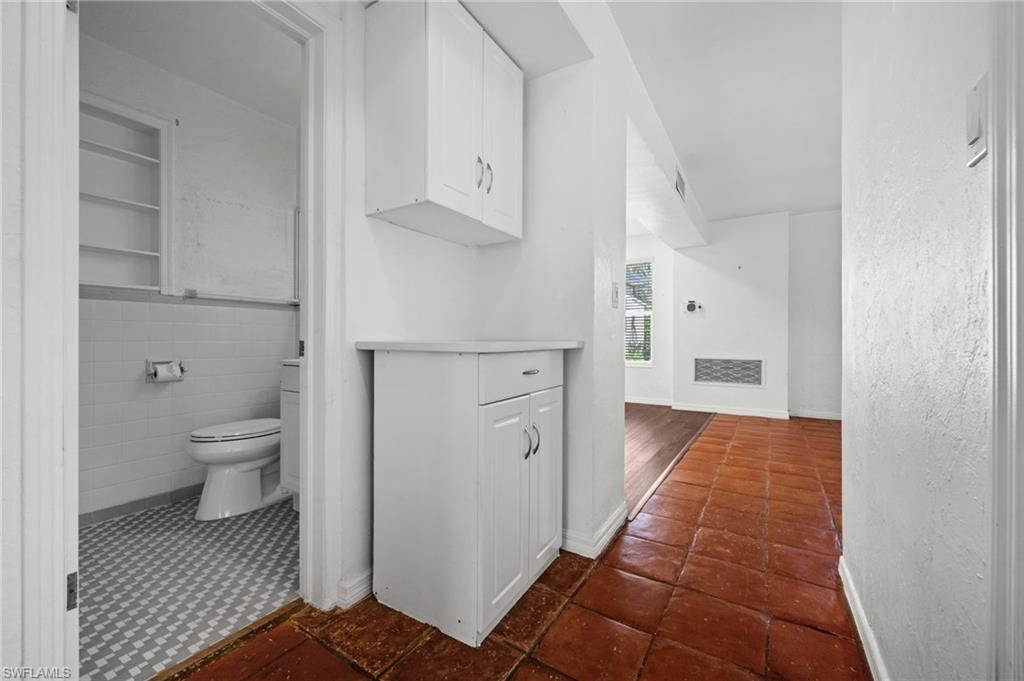 LAKE PARK - Residential