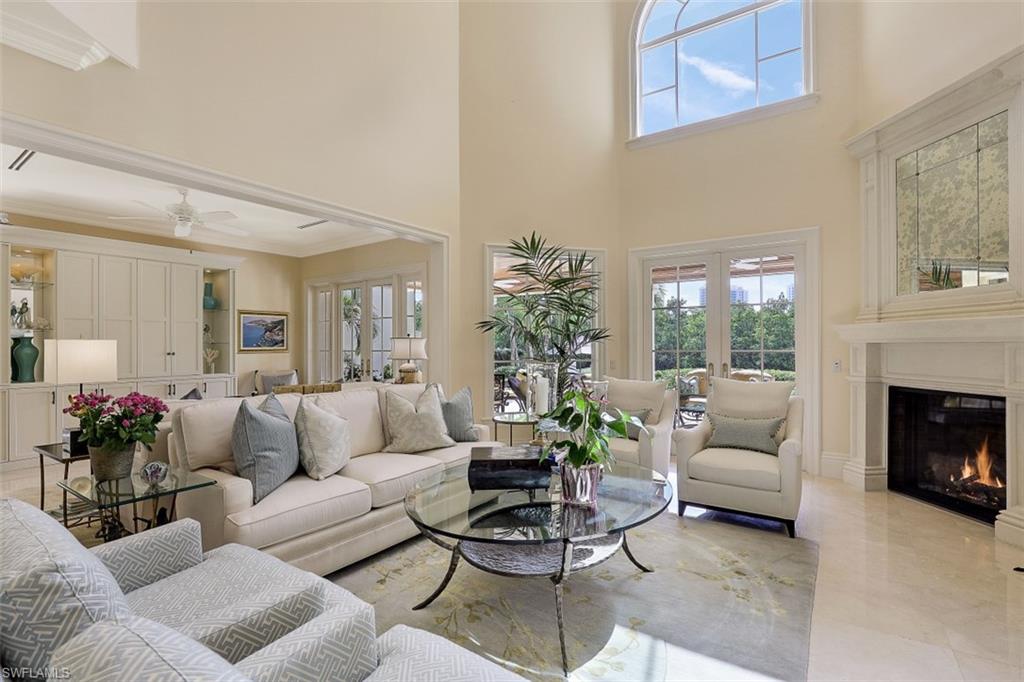 VIZCAYA AT BAY COLONY - Residential