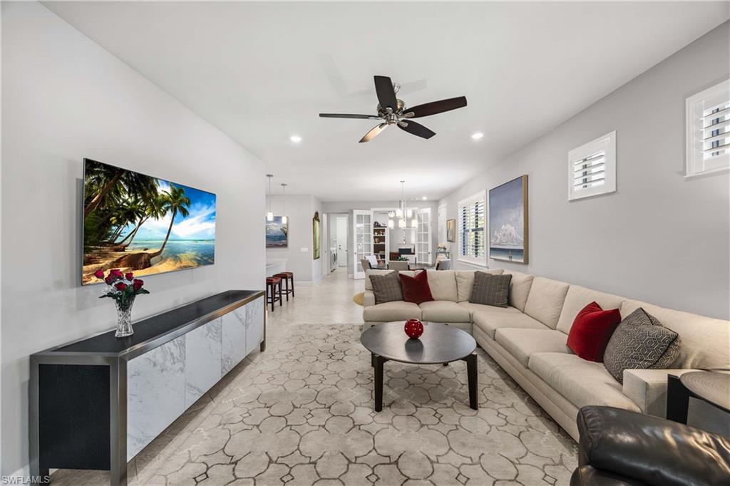 WINDING CYPRESS - Residential