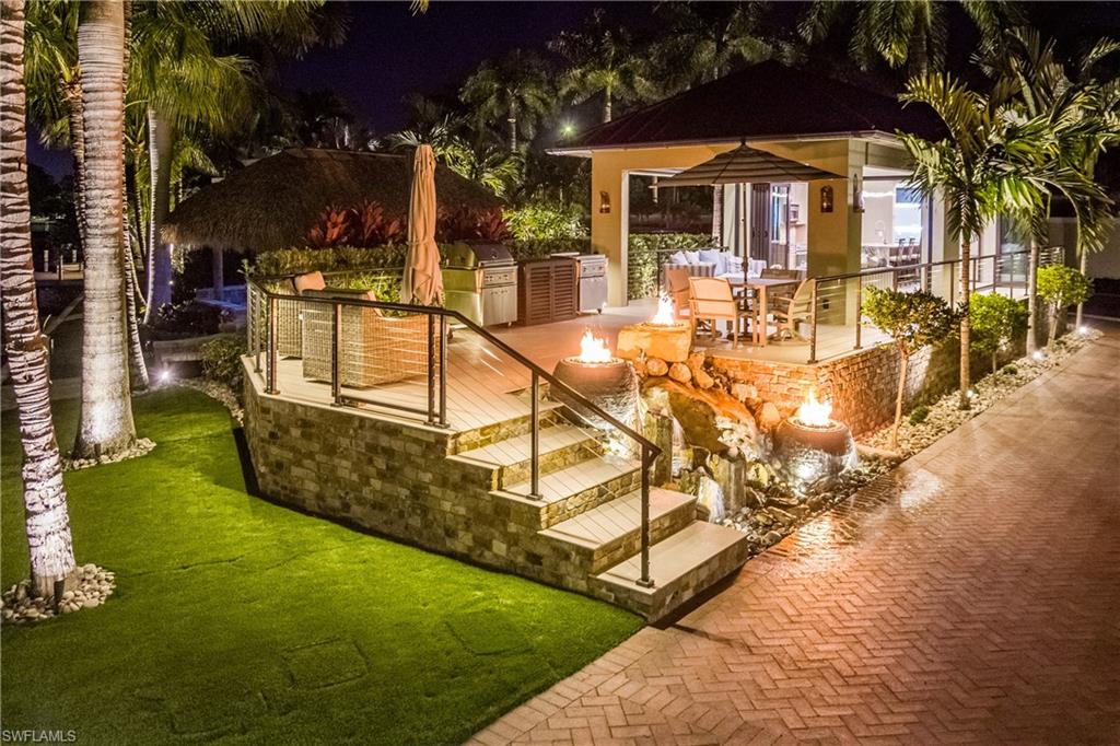 NAPLES MOTORCOACH RESORT - Land