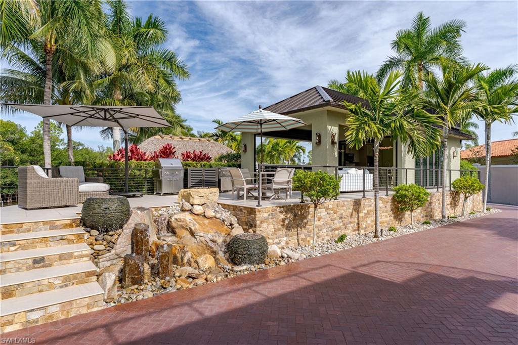 NAPLES MOTORCOACH RESORT - Land