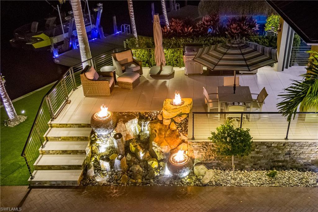 NAPLES MOTORCOACH RESORT - Land