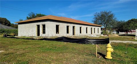 A home in NAPLES