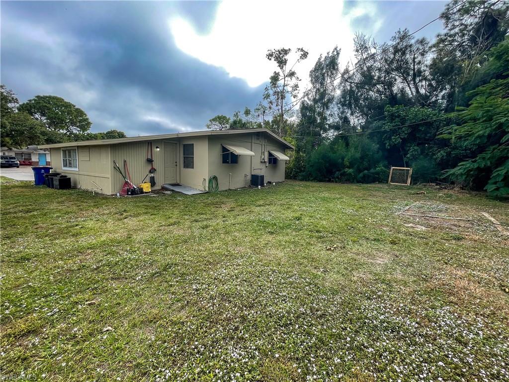 PINE MANOR - Residential