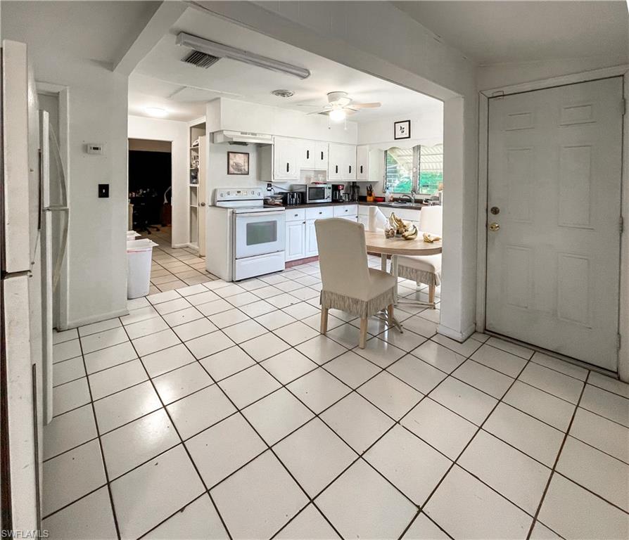 PINE MANOR - Residential