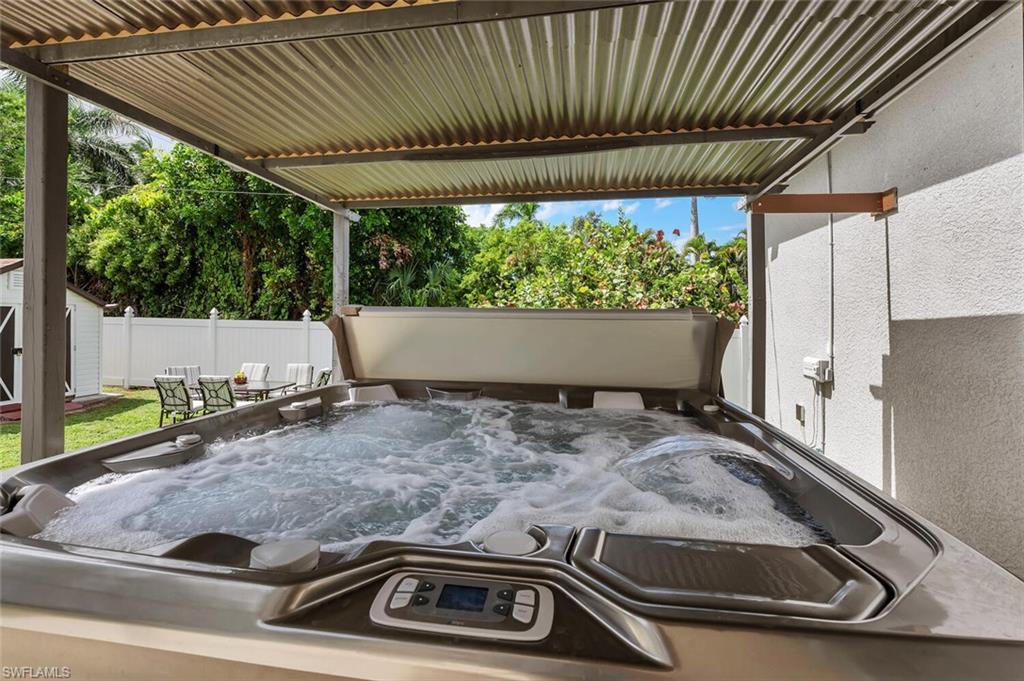 NAPLES BETTER HOMES - Residential