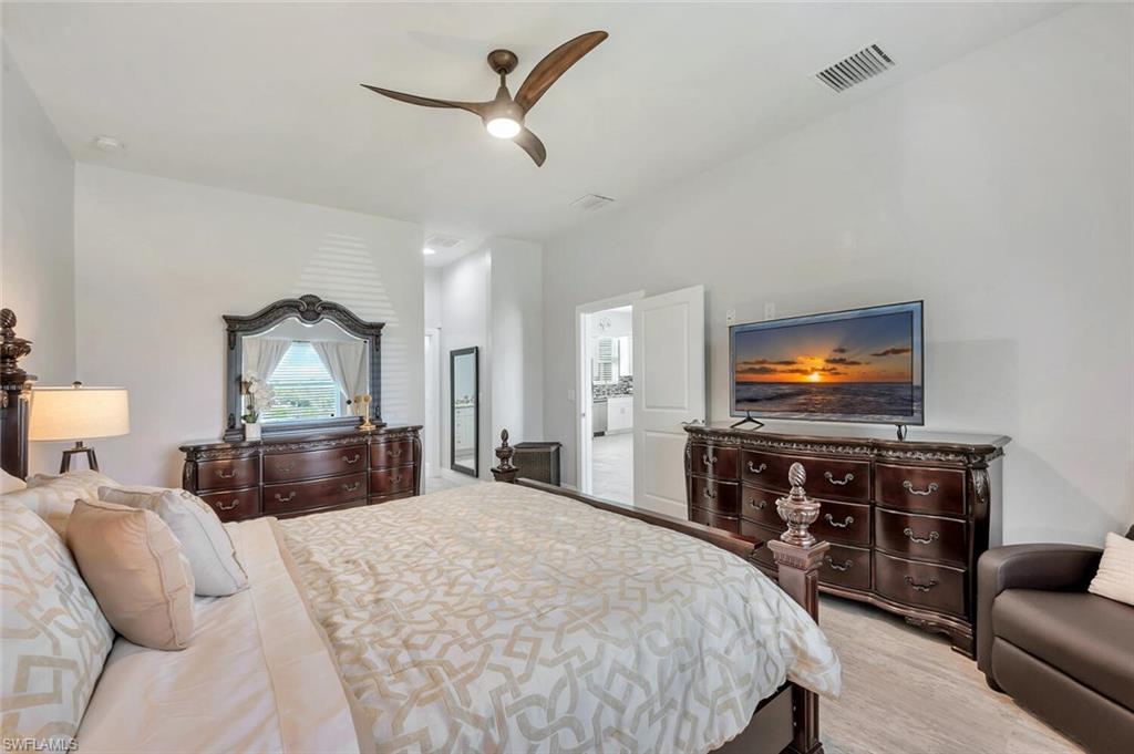 NAPLES BETTER HOMES - Residential