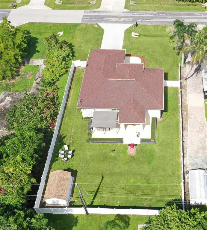 NAPLES BETTER HOMES - Residential