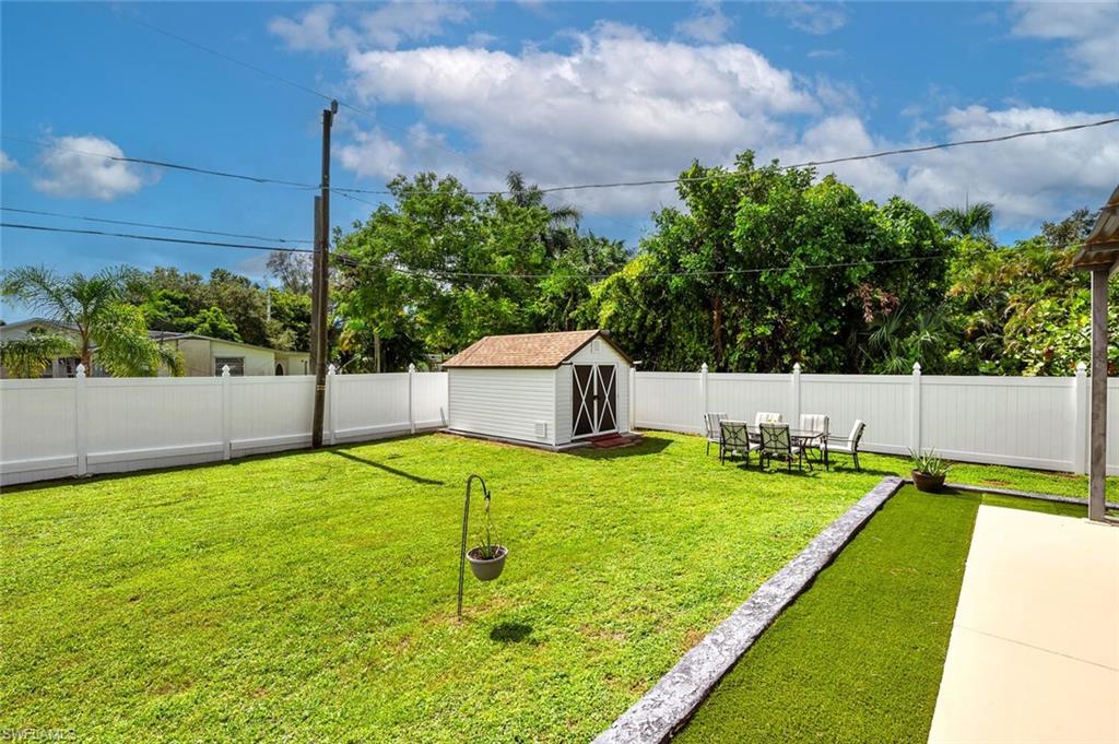 NAPLES BETTER HOMES - Residential