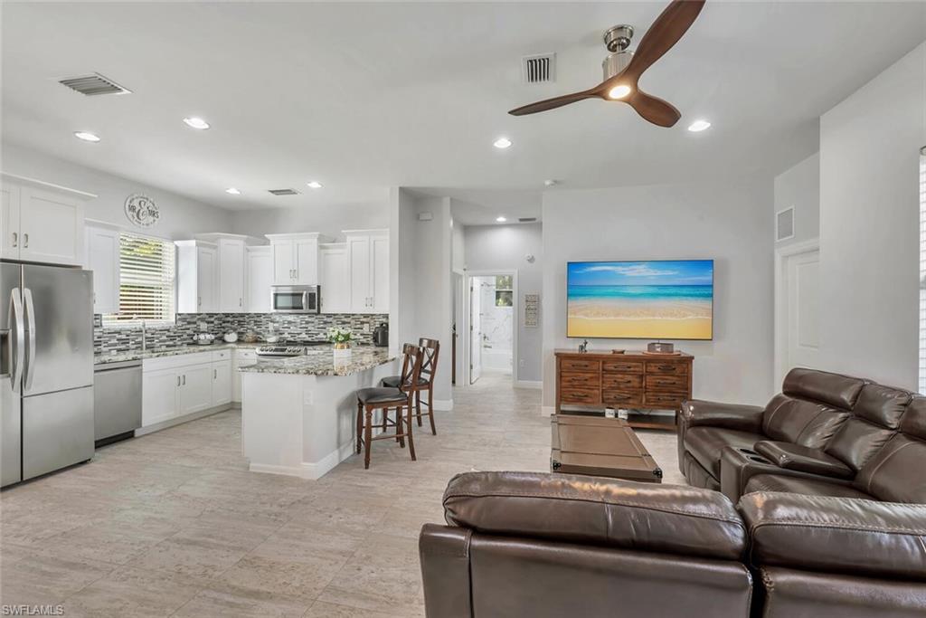 NAPLES BETTER HOMES - Residential