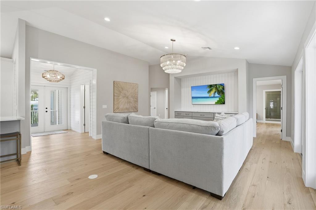 GUMBO LIMBO - Residential