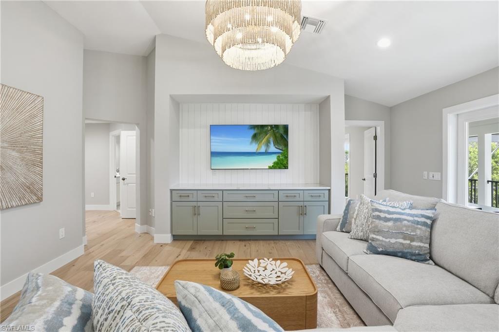 GUMBO LIMBO - Residential