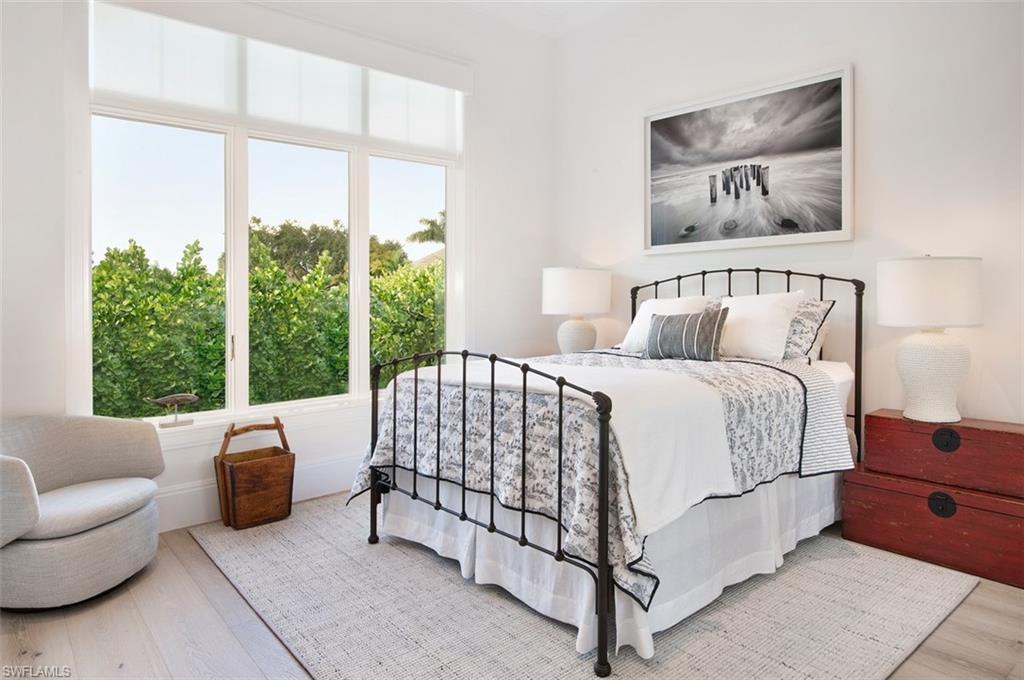 PELICAN BAY WOODS - Residential