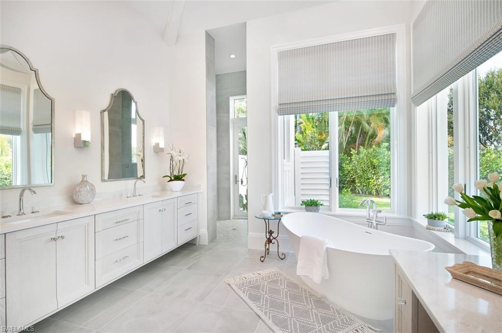 PELICAN BAY WOODS - Residential