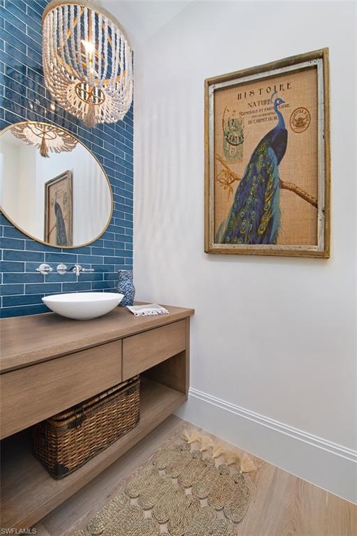 PELICAN BAY WOODS - Residential