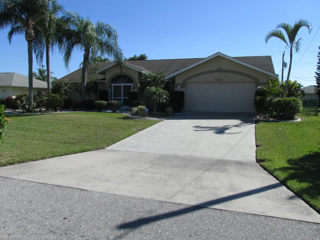 CAPE CORAL - Residential
