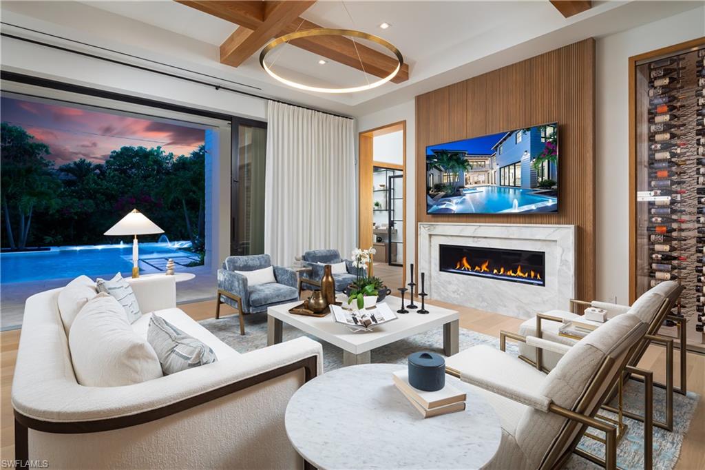 OLDE NAPLES - Residential