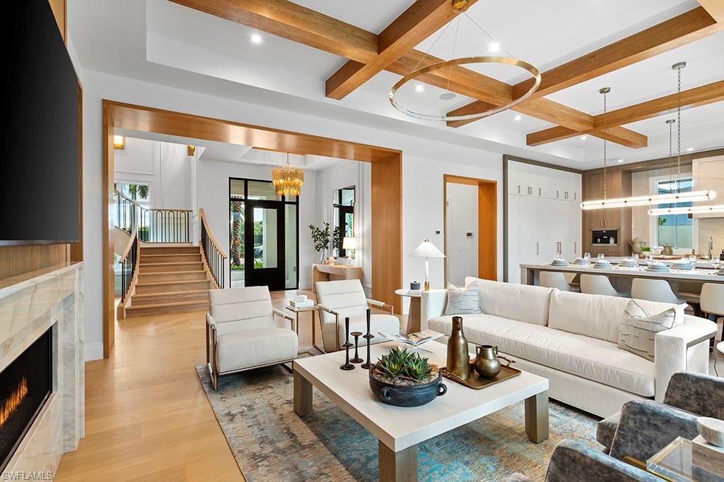 OLDE NAPLES - Residential