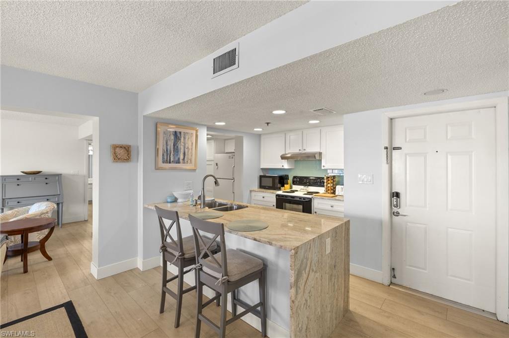 KEEL CLUB CONDO - Residential Lease