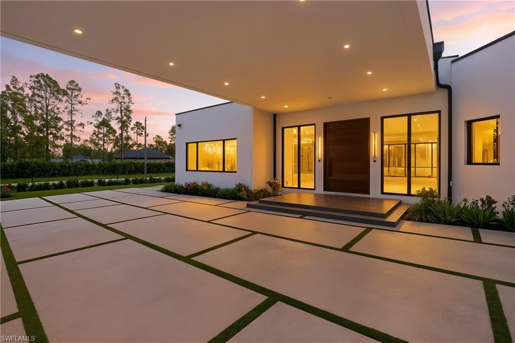 1388 Everglades BLVD N