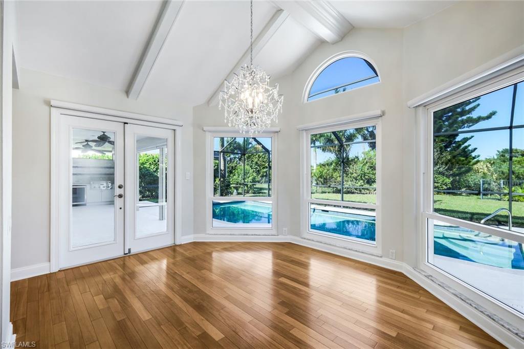 VANDERBILT LAKES - Residential