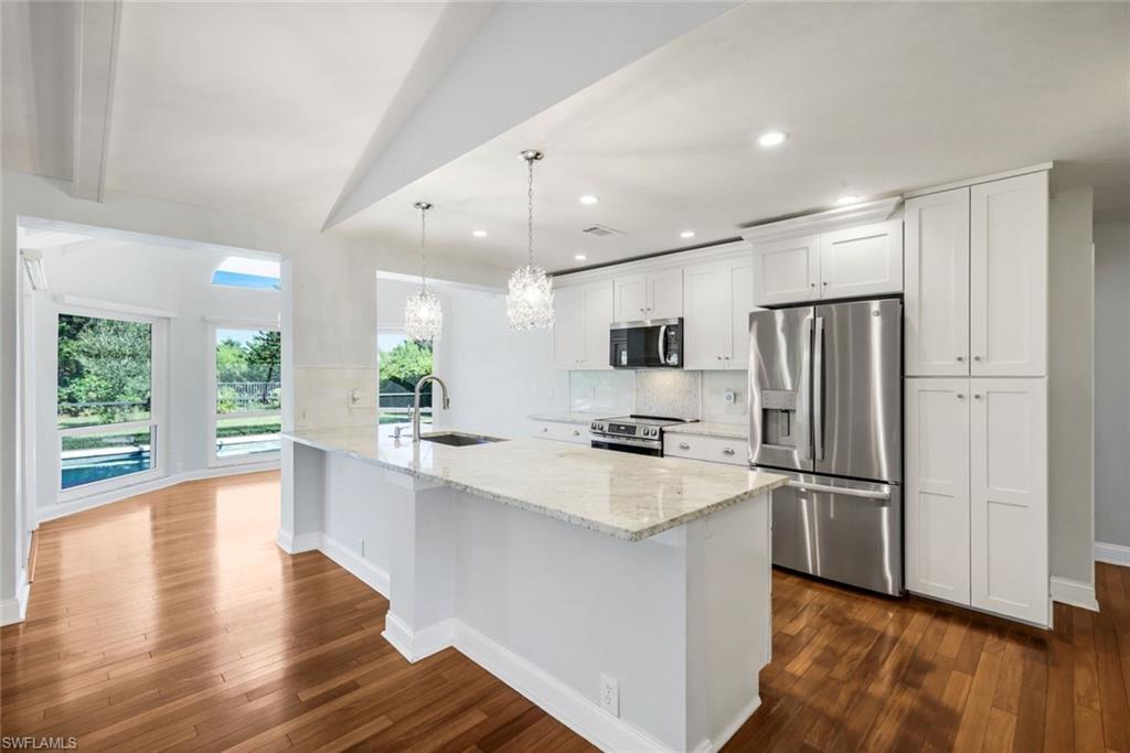 VANDERBILT LAKES - Residential