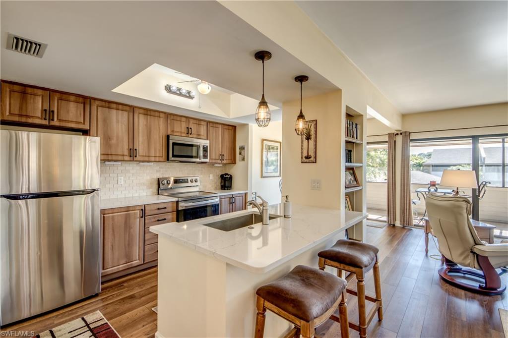 SHORE WOODS - Residential