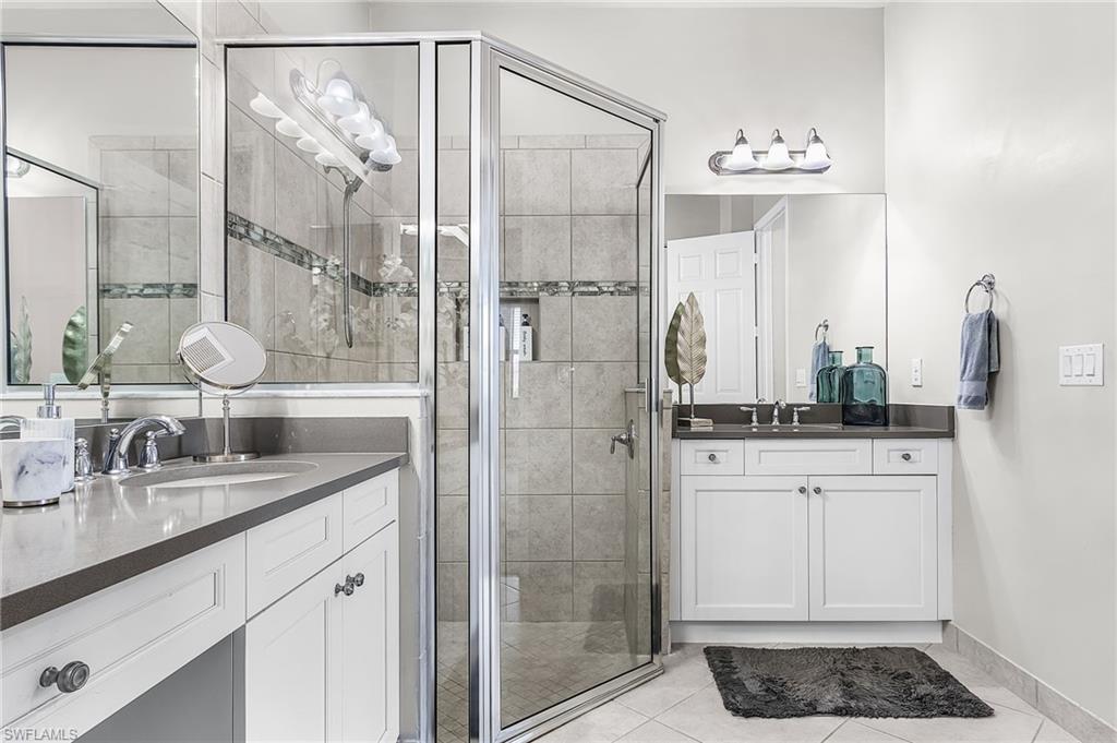 MARINA BAY - Residential