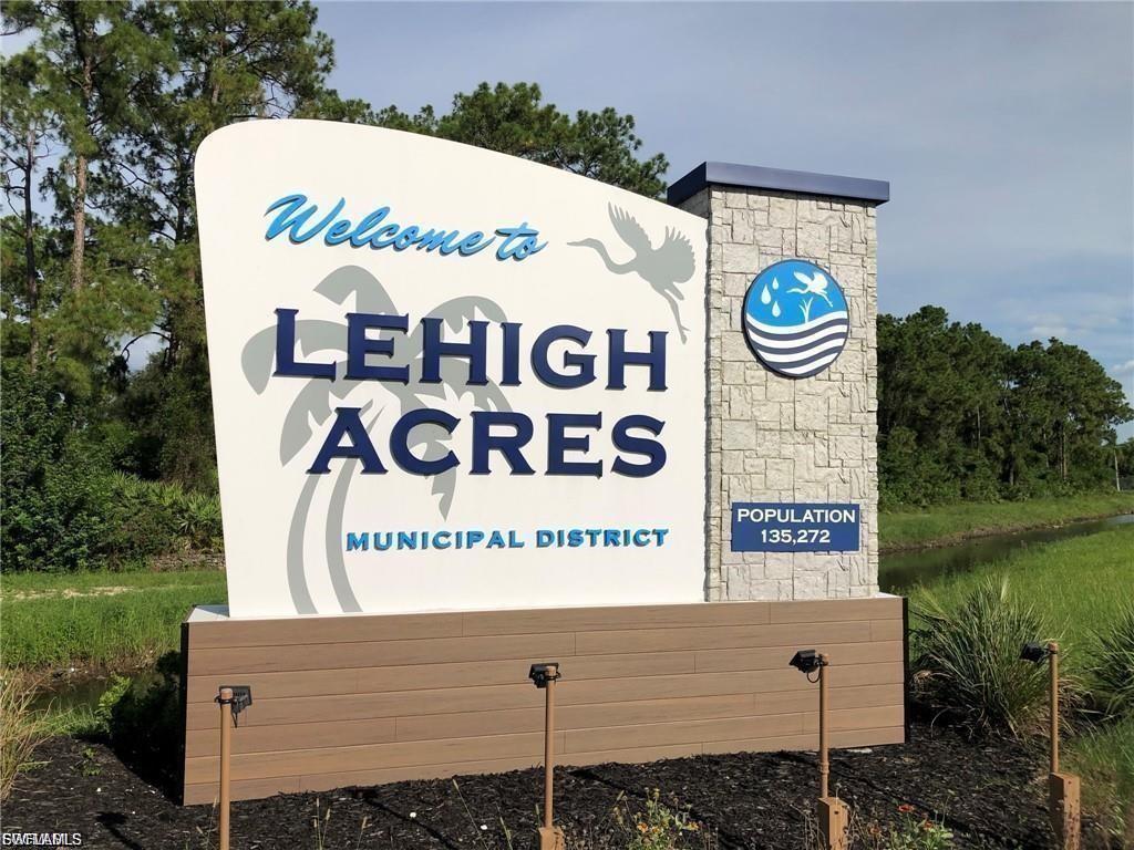 LEHIGH ACRES - Land