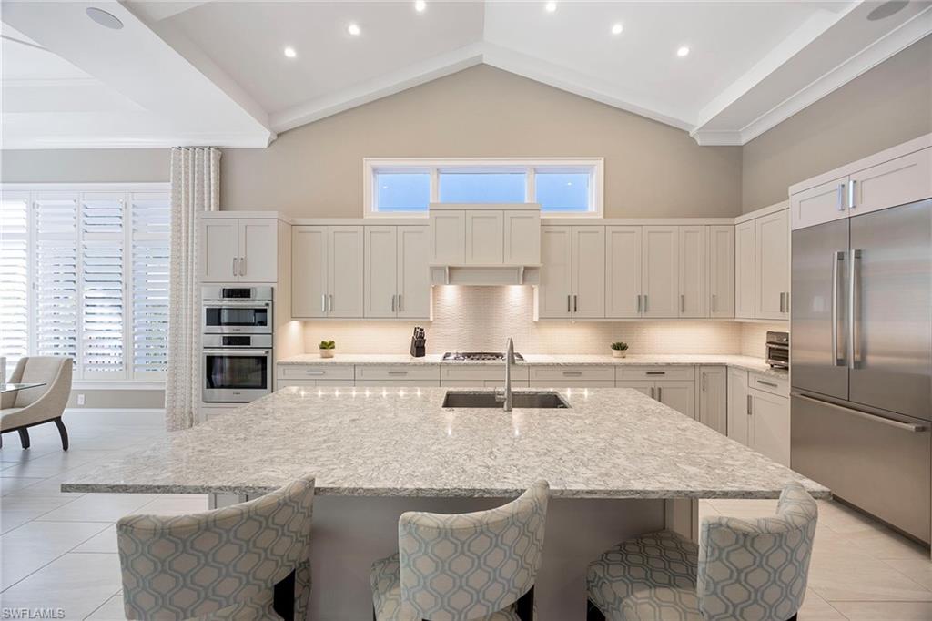 WINDWARD ISLE - Residential