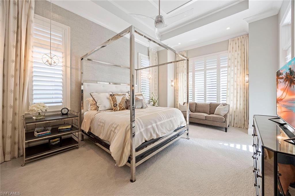 WINDWARD ISLE - Residential