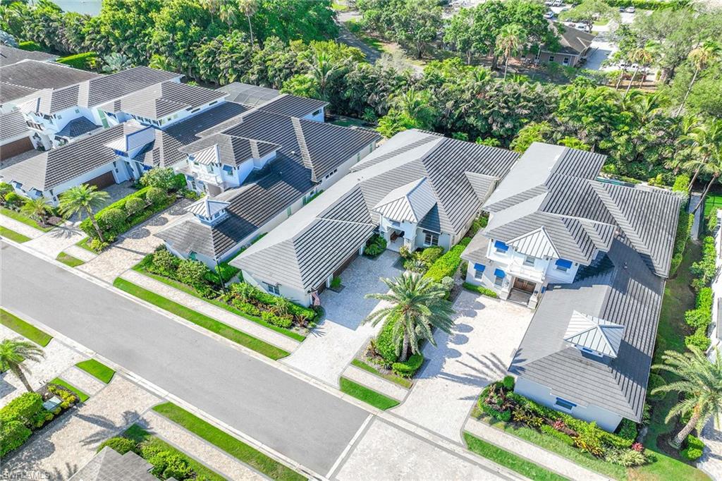 WINDWARD ISLE - Residential