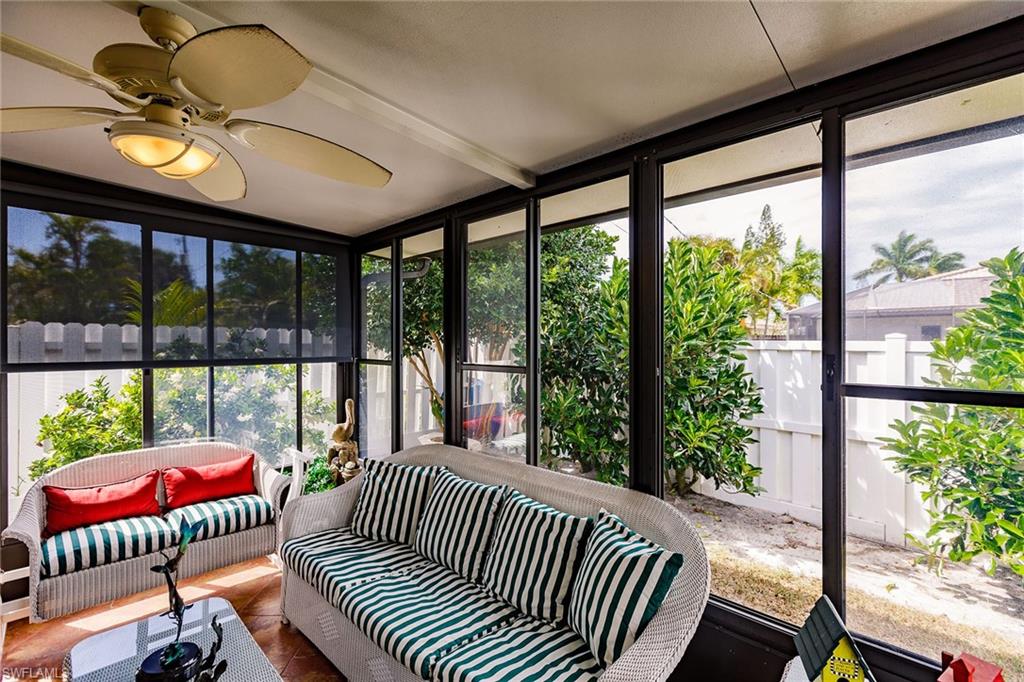 NAPLES PARK - Residential