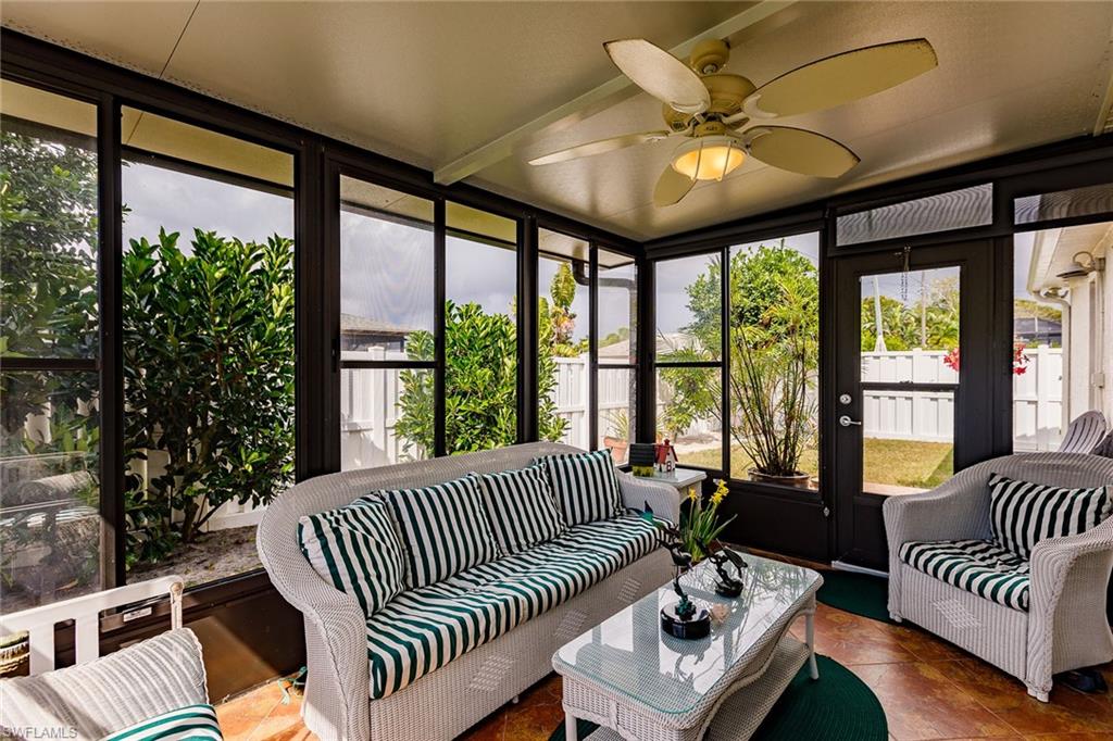 NAPLES PARK - Residential