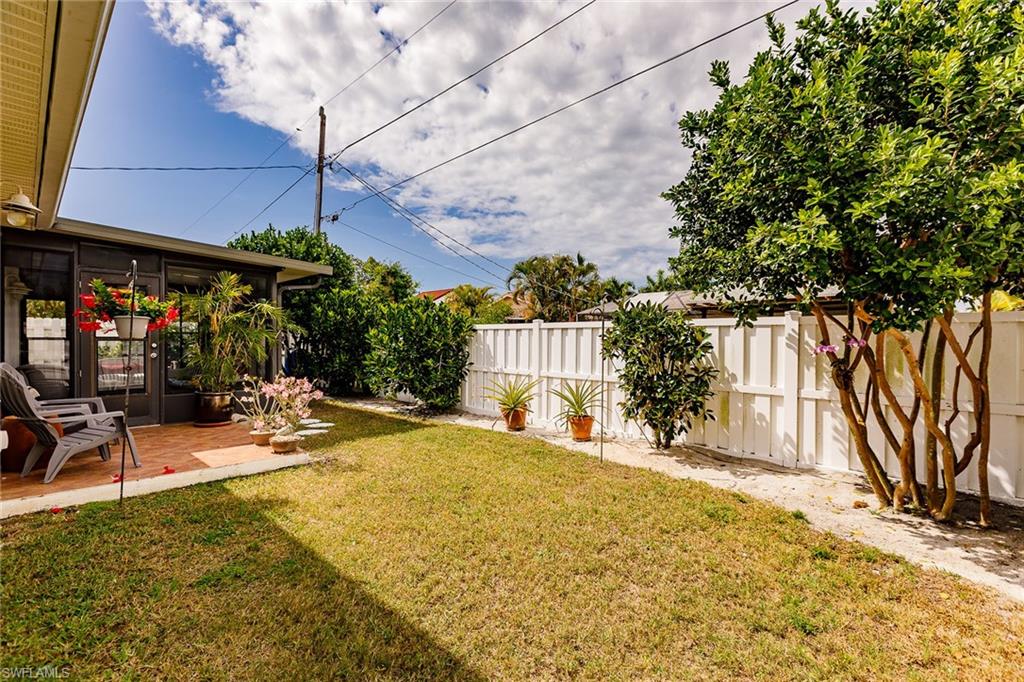 NAPLES PARK - Residential