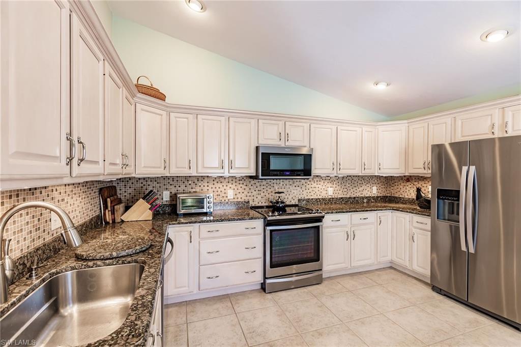 NAPLES PARK - Residential