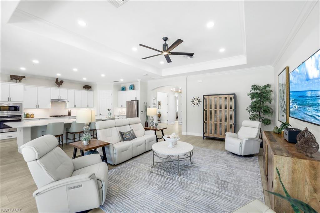 LAMORADA - Residential