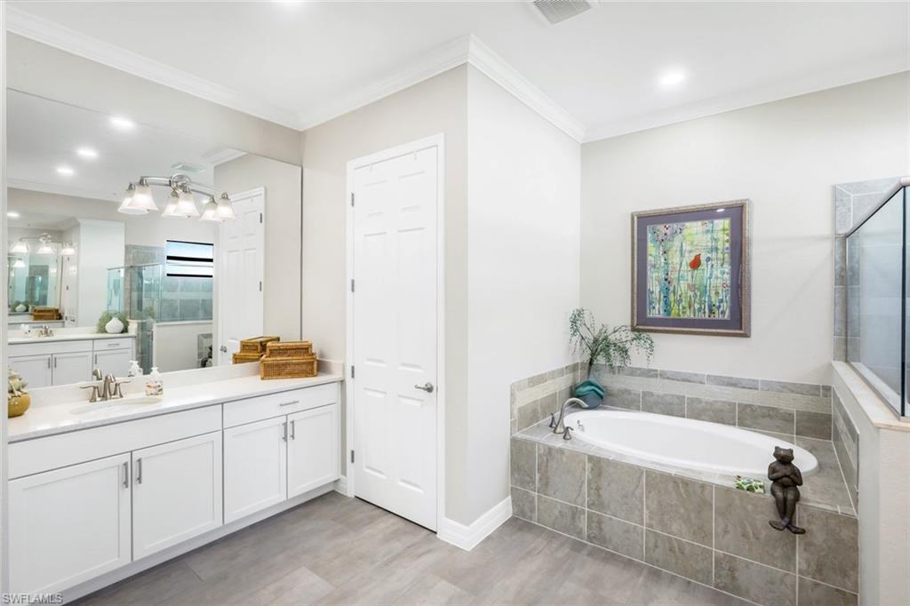 LAMORADA - Residential