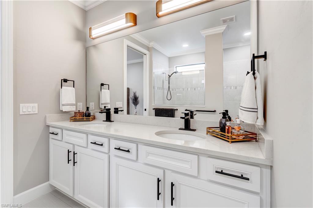 WINDING CYPRESS - Residential