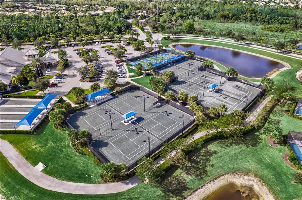 WINDING CYPRESS - Residential