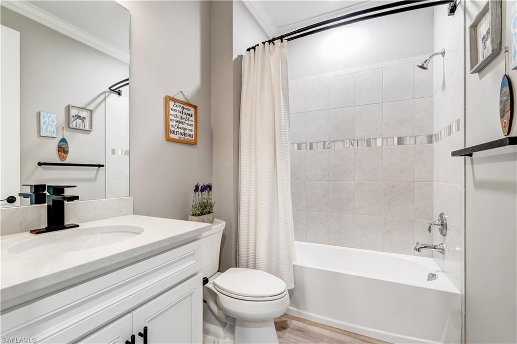 WINDING CYPRESS - Residential